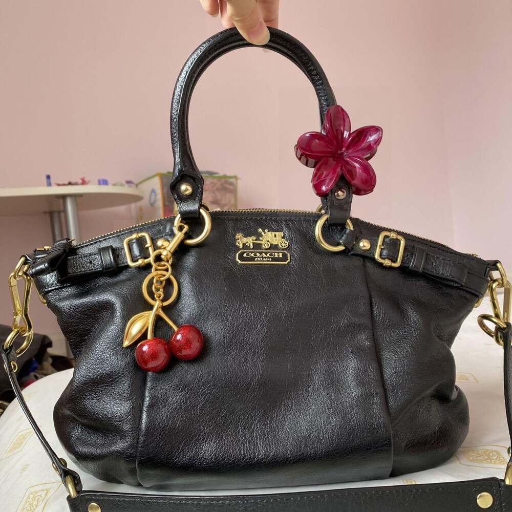 Vintage 2000 S Coach Black C 759